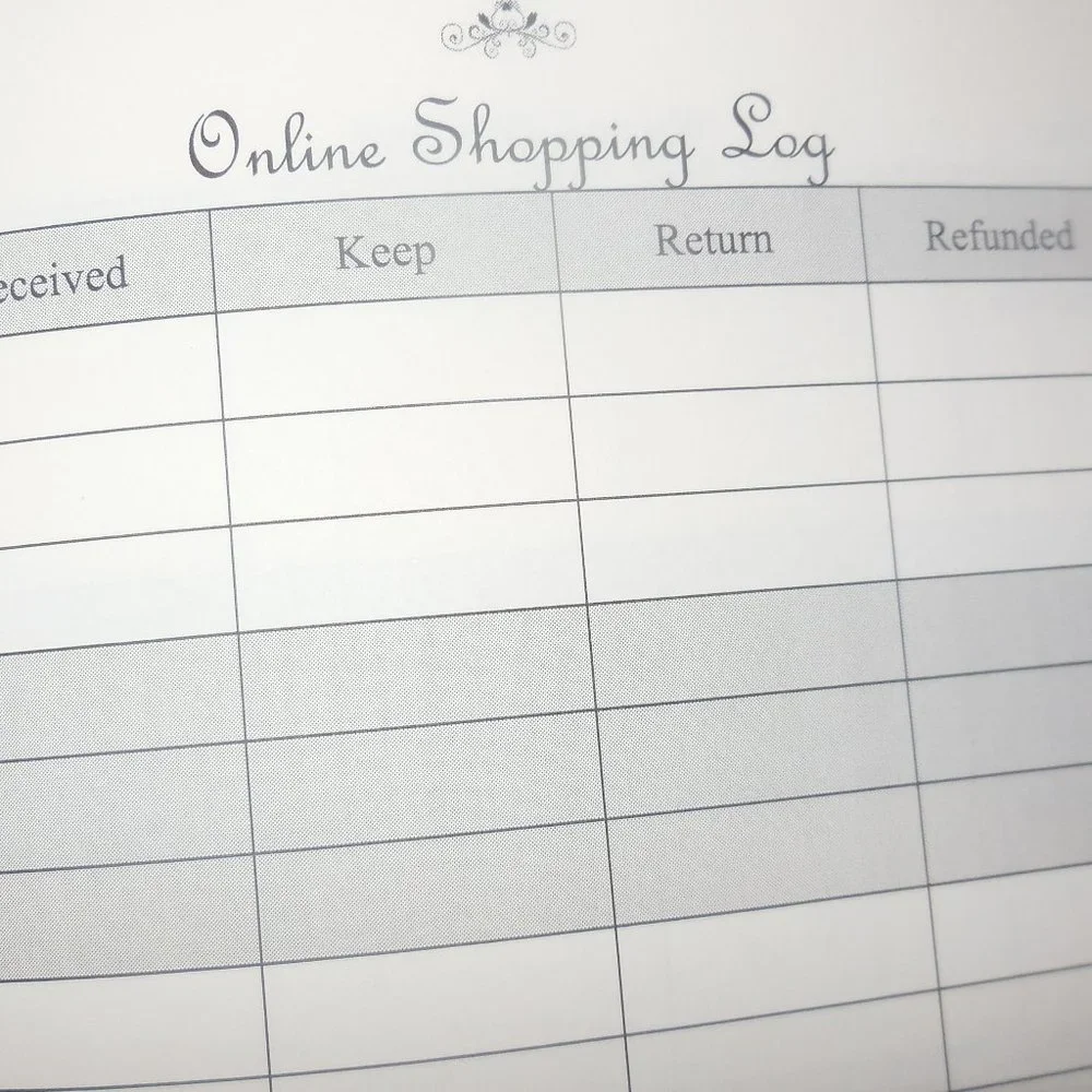 Online Shopping Log & Weekly Wardrobe Planner Paperback 108 pages tracker gifts